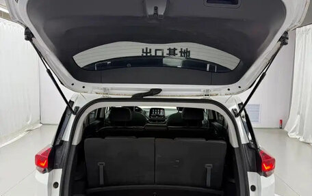 Chevrolet Orlando, 2022 год, 1 380 000 рублей, 16 фотография