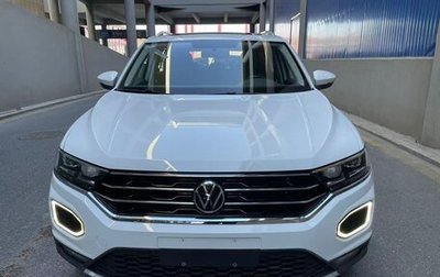 Volkswagen T-Roc I, 2022 год, 1 470 000 рублей, 1 фотография