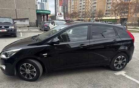 Hyundai Solaris II рестайлинг, 2015 год, 1 190 000 рублей, 10 фотография