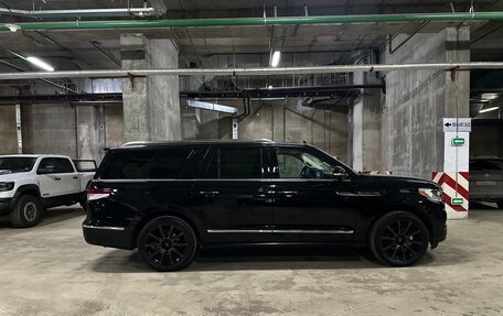 Lincoln Navigator, 2022 год, 9 300 000 рублей, 3 фотография