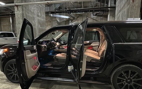 Lincoln Navigator, 2022 год, 9 300 000 рублей, 12 фотография