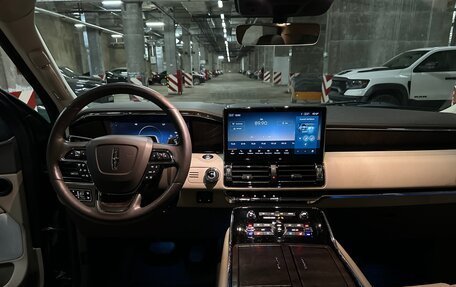 Lincoln Navigator, 2022 год, 9 300 000 рублей, 27 фотография