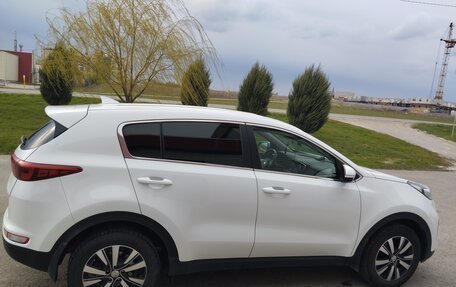 KIA Sportage IV рестайлинг, 2017 год, 2 000 000 рублей, 2 фотография