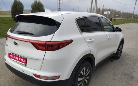 KIA Sportage IV рестайлинг, 2017 год, 2 000 000 рублей, 7 фотография