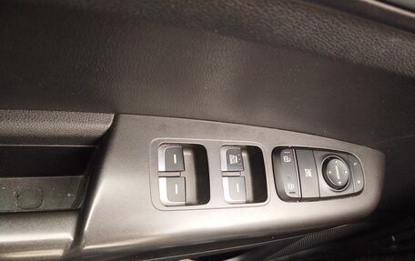 KIA Sportage IV рестайлинг, 2017 год, 2 000 000 рублей, 14 фотография