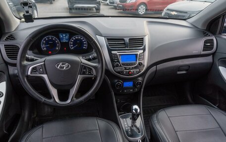 Hyundai Solaris II рестайлинг, 2011 год, 819 000 рублей, 6 фотография