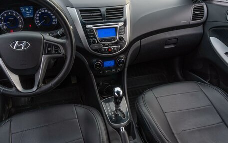 Hyundai Solaris II рестайлинг, 2011 год, 819 000 рублей, 20 фотография