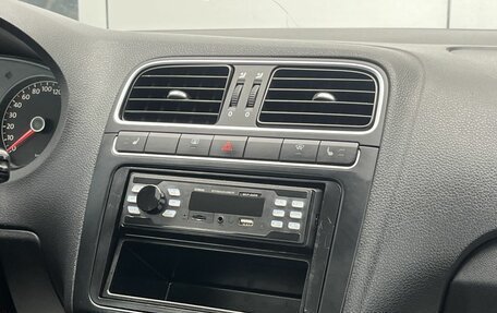 Volkswagen Polo VI (EU Market), 2011 год, 650 000 рублей, 13 фотография