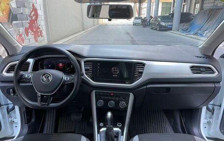 Volkswagen T-Roc I, 2022 год, 1 470 000 рублей, 4 фотография