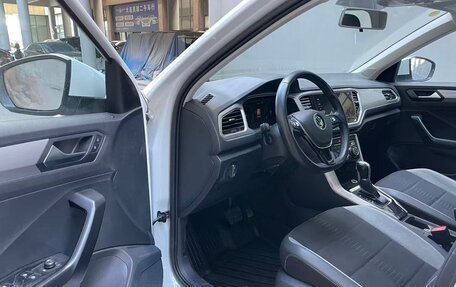 Volkswagen T-Roc I, 2022 год, 1 470 000 рублей, 6 фотография