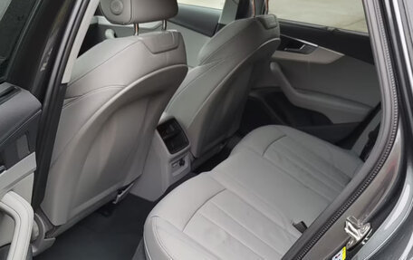 Audi A4, 2023 год, 4 024 429 рублей, 14 фотография