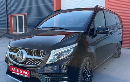 Mercedes-Benz V-Класс, 2022 год, 10 900 000 рублей, 1 фотография