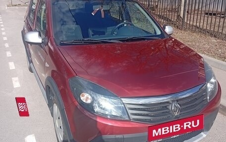 Renault Sandero I, 2014 год, 930 000 рублей, 1 фотография