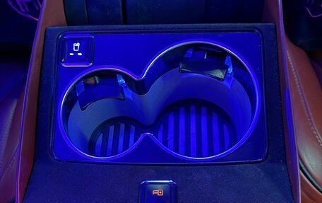 Mercedes-Benz V-Класс, 2022 год, 10 900 000 рублей, 25 фотография