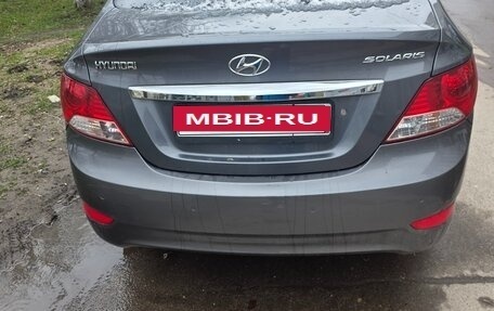 Hyundai Solaris II рестайлинг, 2011 год, 650 000 рублей, 2 фотография