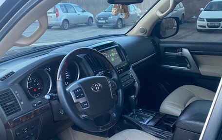 Toyota Land Cruiser 200, 2007 год, 2 400 000 рублей, 10 фотография