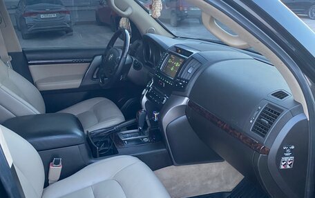 Toyota Land Cruiser 200, 2007 год, 2 400 000 рублей, 12 фотография