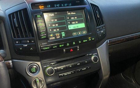 Toyota Land Cruiser 200, 2007 год, 2 400 000 рублей, 15 фотография