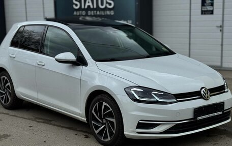 Volkswagen Golf VII, 2020 год, 1 650 000 рублей, 3 фотография