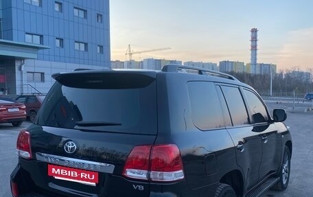 Toyota Land Cruiser 200, 2007 год, 2 400 000 рублей, 6 фотография