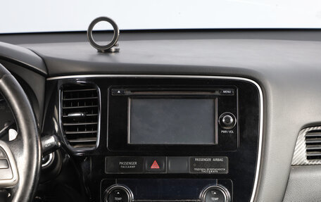 Mitsubishi Outlander III рестайлинг 3, 2013 год, 1 329 000 рублей, 11 фотография