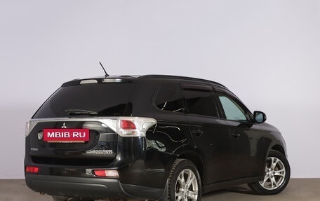 Mitsubishi Outlander III рестайлинг 3, 2013 год, 1 329 000 рублей, 5 фотография