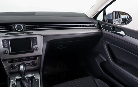 Volkswagen Passat B8 рестайлинг, 2016 год, 2 299 000 рублей, 15 фотография