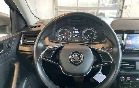 Skoda Rapid II, 2021 год, 1 775 000 рублей, 10 фотография