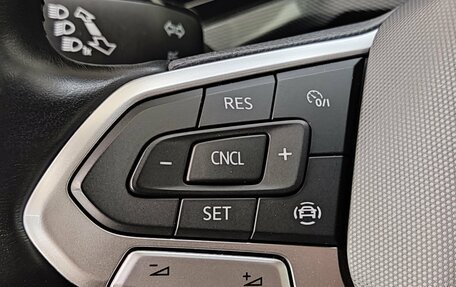 Volkswagen Polo VI (EU Market), 2020 год, 1 350 000 рублей, 24 фотография