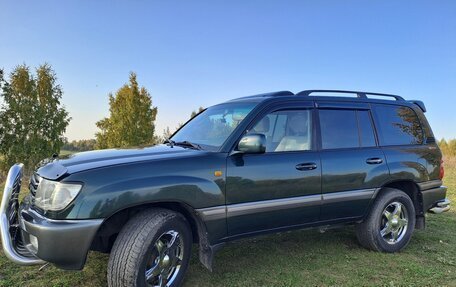 Toyota Land Cruiser 100 рестайлинг 2, 2001 год, 1 600 000 рублей, 2 фотография