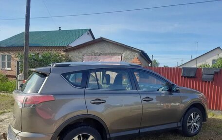 Toyota RAV4, 2015 год, 2 350 000 рублей, 3 фотография