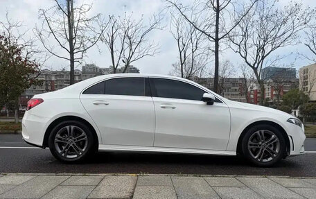 Mercedes-Benz A-Класс, 2022 год, 2 070 000 рублей, 8 фотография