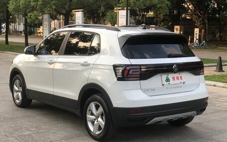 Volkswagen T-Cross I, 2023 год, 1 395 000 рублей, 7 фотография