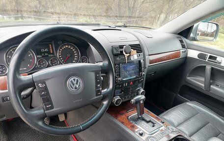 Volkswagen Touareg III, 2003 год, 800 000 рублей, 6 фотография