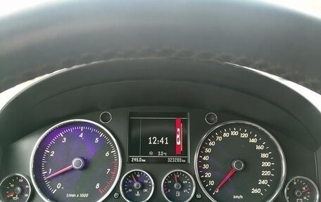 Volkswagen Touareg III, 2003 год, 800 000 рублей, 5 фотография