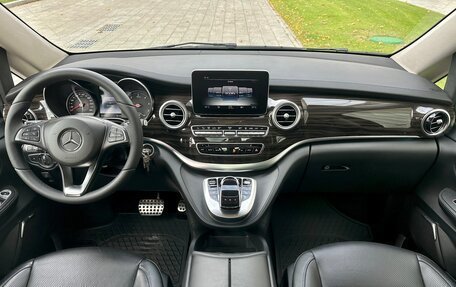 Mercedes-Benz V-Класс, 2017 год, 3 990 000 рублей, 13 фотография