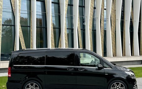 Mercedes-Benz V-Класс, 2017 год, 3 990 000 рублей, 8 фотография