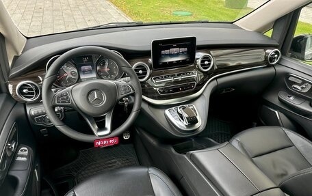 Mercedes-Benz V-Класс, 2017 год, 3 990 000 рублей, 11 фотография