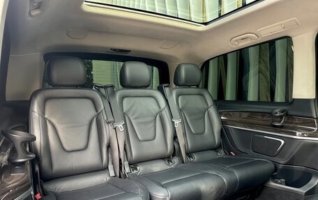 Mercedes-Benz V-Класс, 2017 год, 3 990 000 рублей, 25 фотография