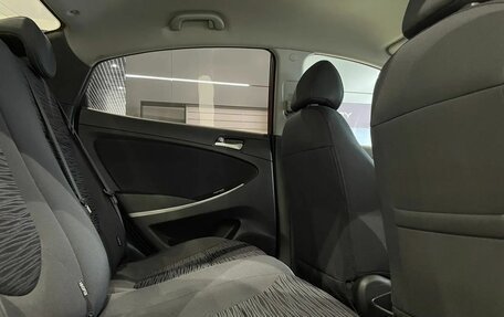 Hyundai Solaris II рестайлинг, 2015 год, 1 033 000 рублей, 11 фотография