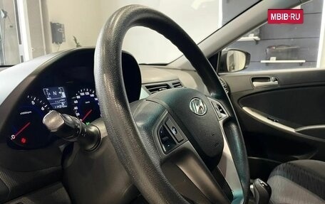 Hyundai Solaris II рестайлинг, 2015 год, 1 033 000 рублей, 12 фотография