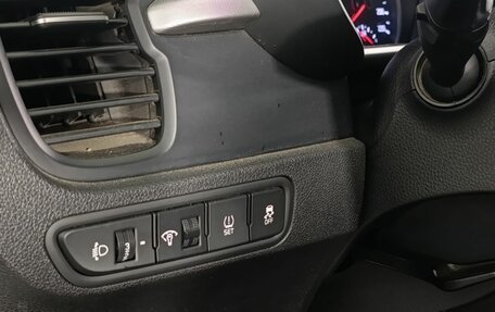 KIA Rio IV, 2020 год, 1 690 000 рублей, 12 фотография