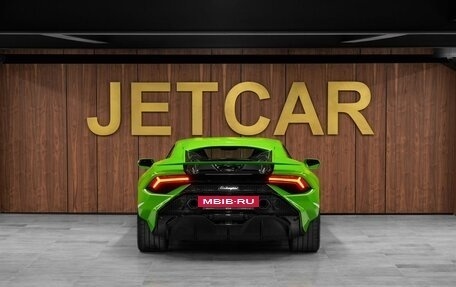 Lamborghini Huracán, 2024 год, 36 700 000 рублей, 14 фотография