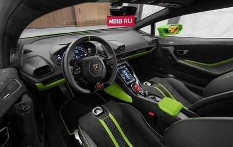 Lamborghini Huracán, 2024 год, 36 700 000 рублей, 27 фотография
