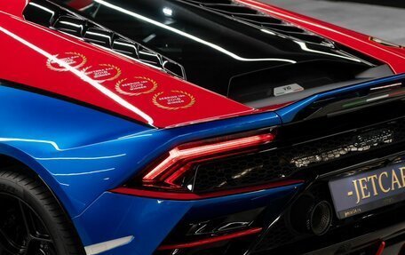 Lamborghini Huracán, 2020 год, 25 700 000 рублей, 16 фотография