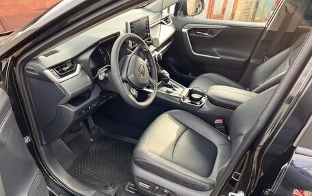 Toyota RAV4, 2020 год, 3 350 000 рублей, 8 фотография