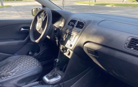 Volkswagen Polo VI (EU Market), 2015 год, 880 000 рублей, 6 фотография