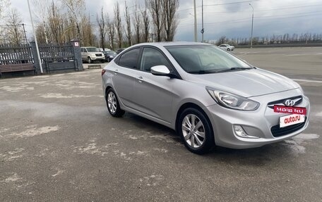 Hyundai Solaris II рестайлинг, 2011 год, 795 000 рублей, 4 фотография