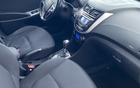 Hyundai Solaris II рестайлинг, 2011 год, 795 000 рублей, 7 фотография