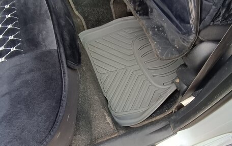 Toyota Ist II, 2004 год, 530 000 рублей, 3 фотография
